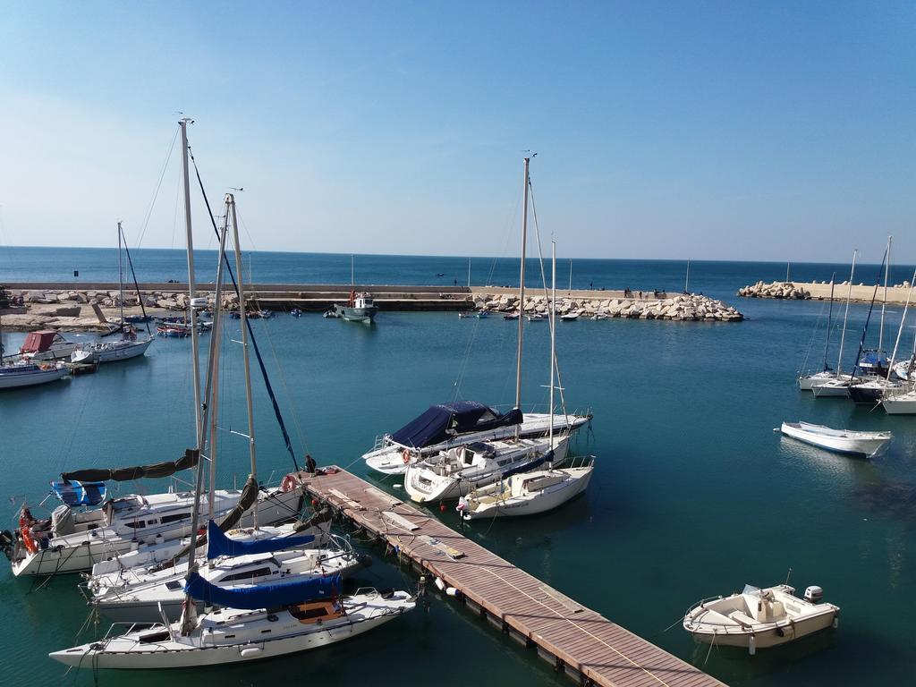 Il Da Vinci Casa Vacanze 지오비나조 외부 사진